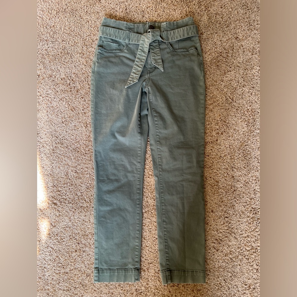 White House Black Market Green Ankle Pants